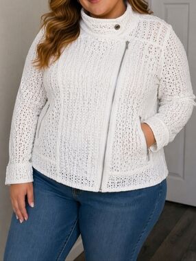 Signature by Suzanne’s White Eyelet Jacket Plus Size Cotton Zip Front Boho Layer